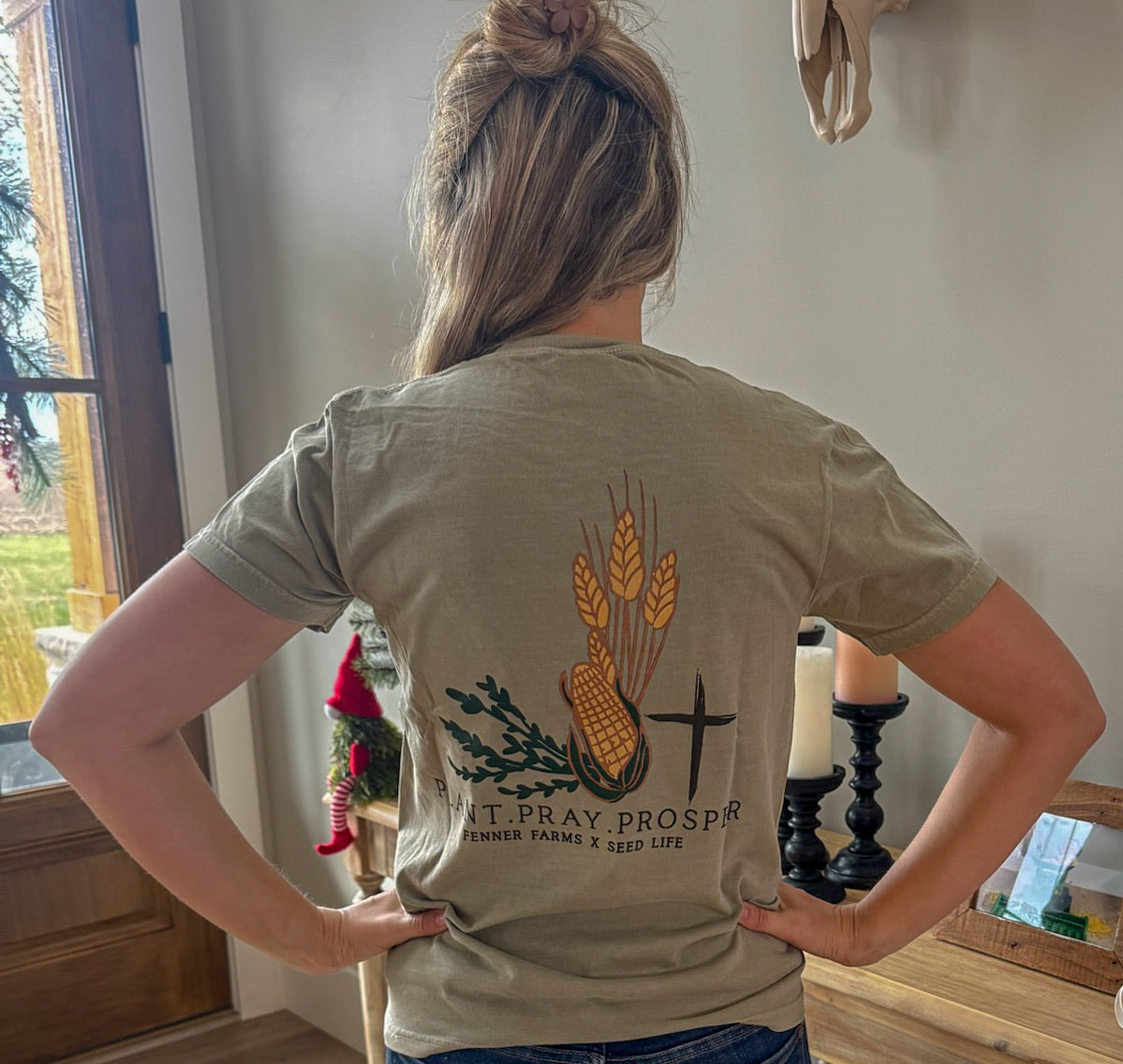 Plant, Pray, Prosper Pocket Tee- Fenner Farms