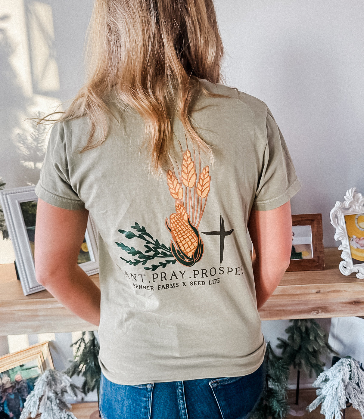 Plant, Pray, Prosper Pocket Tee- Fenner Farms